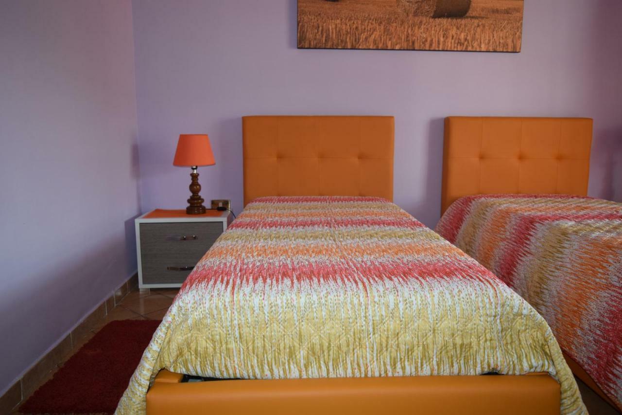 Amici Di Hackert Bed & Breakfast Caserta Exterior photo
