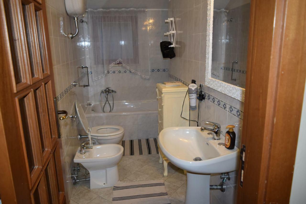Amici Di Hackert Bed & Breakfast Caserta Exterior photo