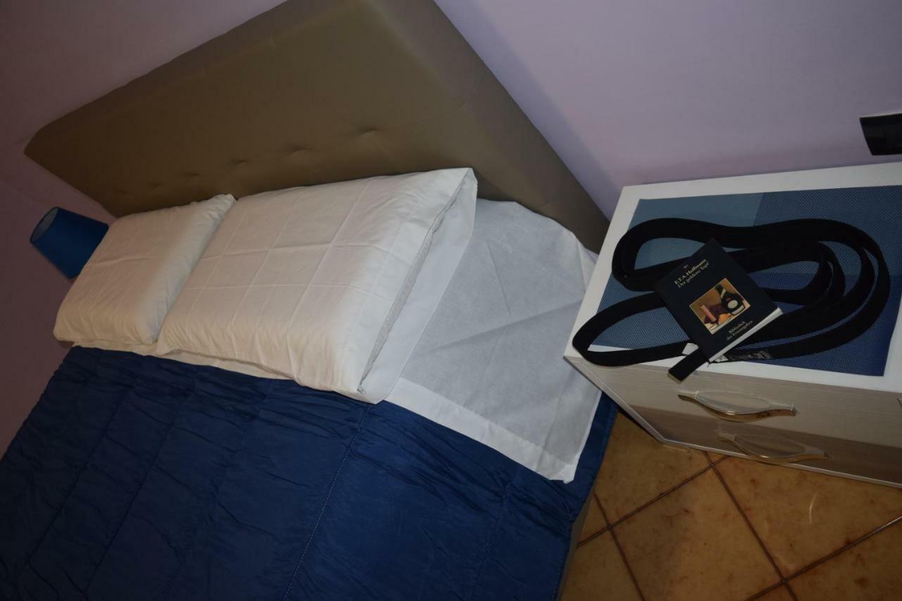 Amici Di Hackert Bed & Breakfast Caserta Exterior photo